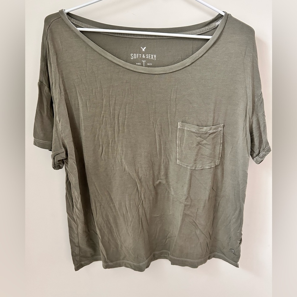American Eagle Outfitters Soft & Sexy Olive Tee